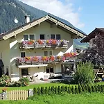 Haus Am Wald * Нойштифт-им-Штубайталь