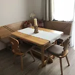 Апартаменты Haus Am Wald Нойштифт-им-Штубайталь