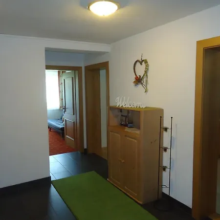 Апартаменти Haus Am Wald Нойштіфт-ім-Штубайталь