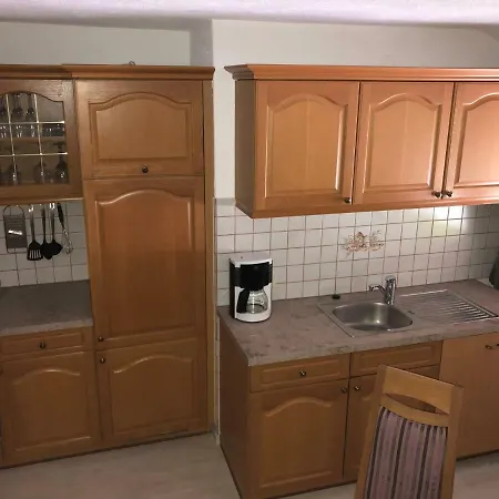 Haus Am Wald 公寓 *